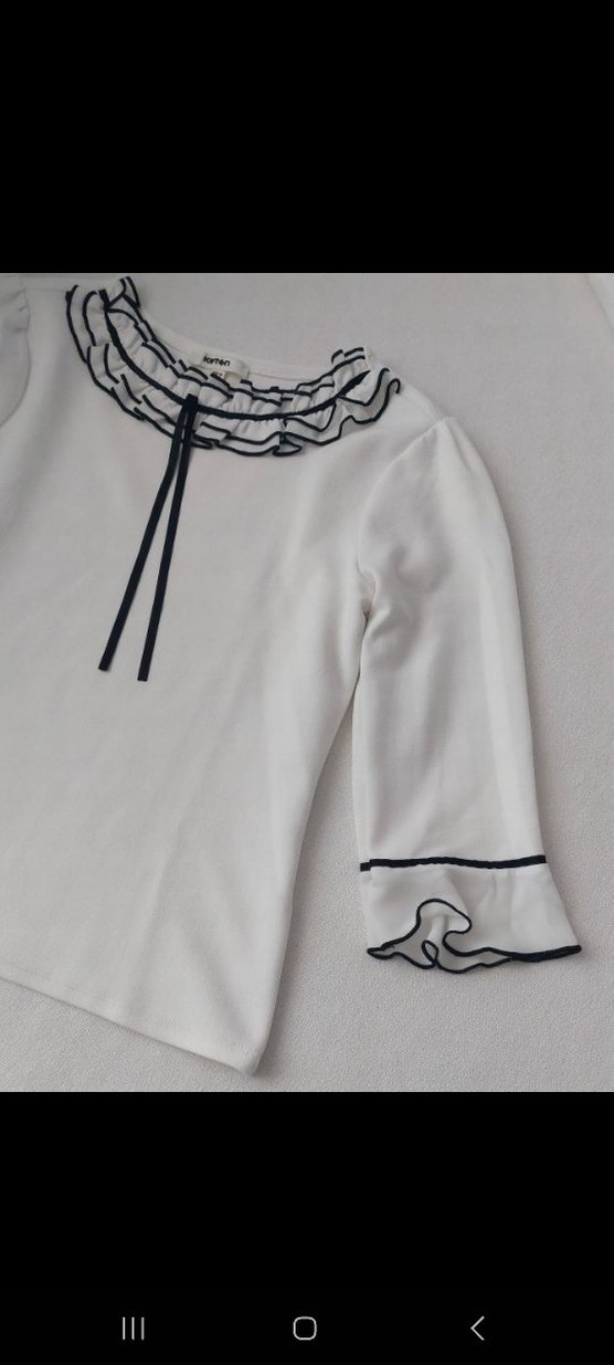 Kapri Kollu Fırfırlı Beyaz Kadın Bluz - Görsel 4