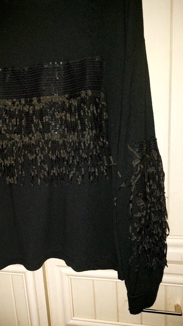 Siyah Uzun Kollu püsküllü Kadın Bluz - Görsel 2