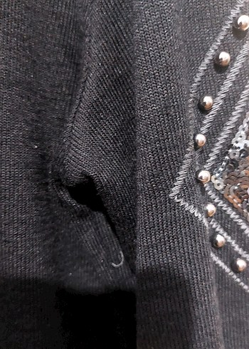Siyah, kolları payet ve boncuk detaylı Uzun Kollu triko - Görsel 5