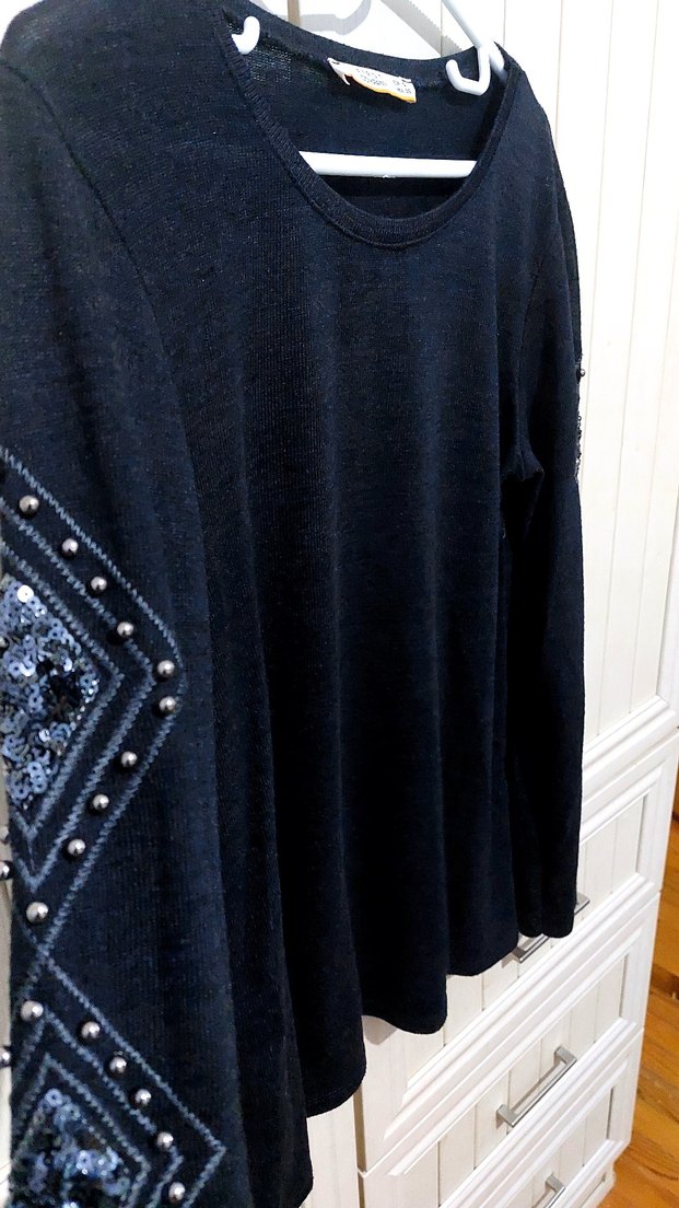 Siyah, kolları payet ve boncuk detaylı Uzun Kollu triko - Görsel 3