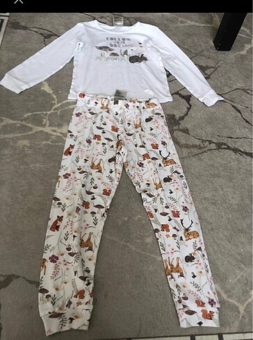 H&M gecelik