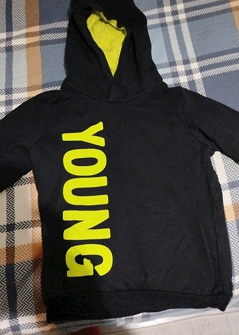 Erkek Çocuk Kapüşonlu Siyah Sweatshirt