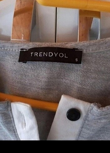 Trendyol & Milla Kısa bluz