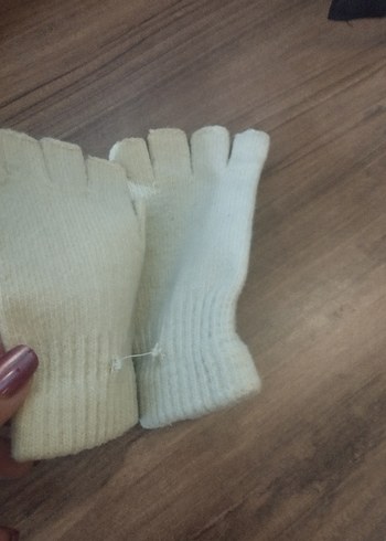 Beyaz Örgü çocuk Eldiveni Çiçek Detaylı - Görsel 2