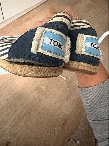 37 Beden lacivert Renk Orijinal toms