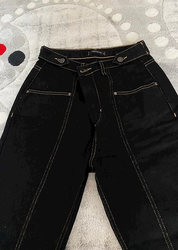 Tokalı Siyah Kadın Denim Pantolon