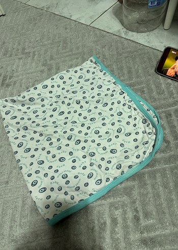 Bordo Ekoseli Örgü Çocuk Battaniyesi - Görsel 4