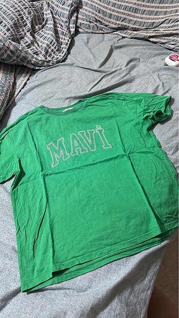Mavi tişört