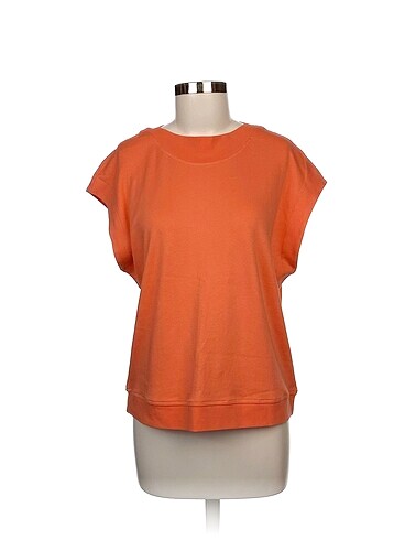 Penti T-shirt %70 İndirimli.
