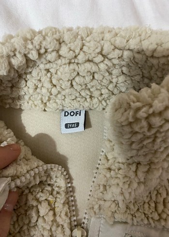 Erkek Çocuk Krem Rengi Kürklü Ceket - Görsel 2