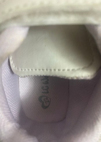 Kız Bebek Beyaz Cırt Cırtlı İlk Adım Ayakkabısı - Görsel 4