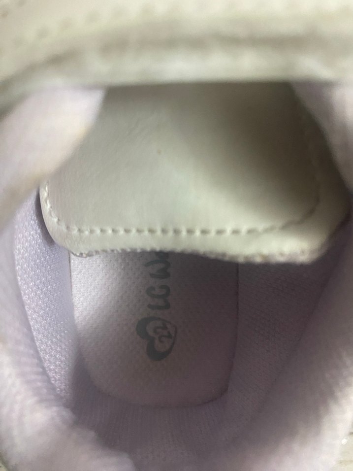 Kız Bebek Beyaz Cırt Cırtlı İlk Adım Ayakkabısı - Görsel 4