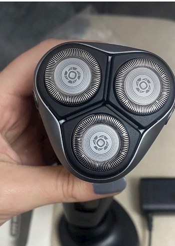 Philips Norelco Gri Elektrikli Tıraş Makinesi - Görsel 4