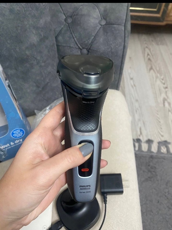 Philips Norelco Gri Elektrikli Tıraş Makinesi - Görsel 3