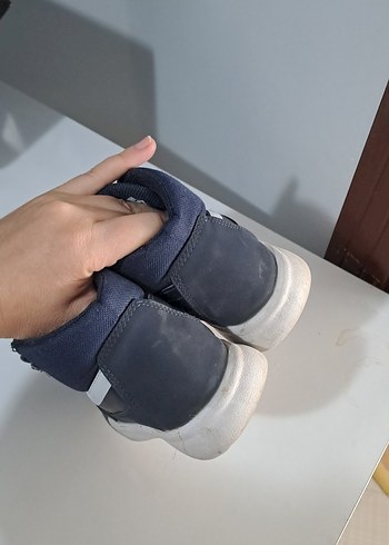 28 Beden mavi Renk Mavi Gri Erkek Çocuk Cırtlı Bot