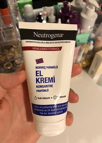 Neutrogena Konsantre El Kremi 50 ml - Görsel 6
