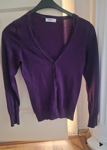 Mor V Yaka Düğmeli İnce Hırka - Görsel 2