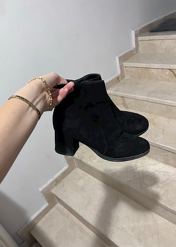 Diğer Siyah topuklu ayakkabı süet