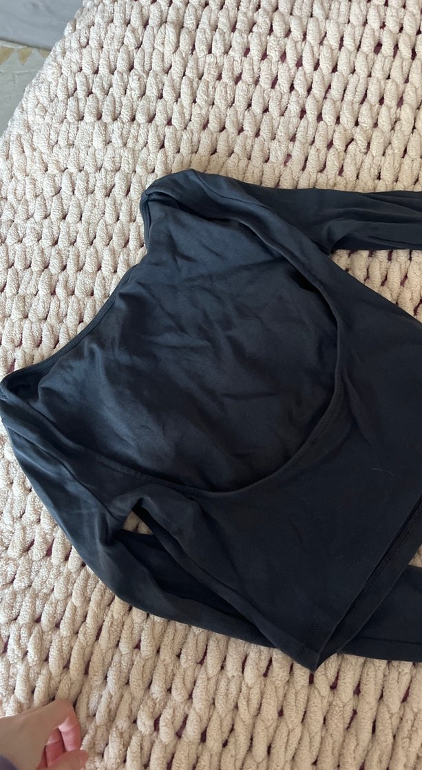 Bershka crop sırtı açık - Görsel 3