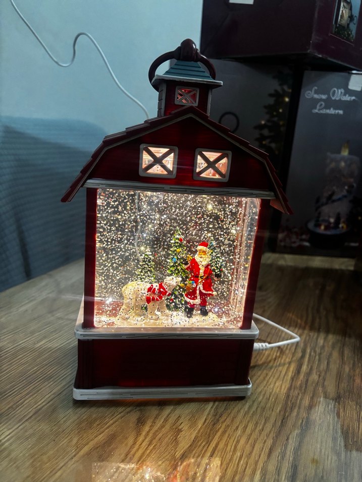 Kırmızı Ev Şeklinde  usb ışıklı Dekoratif kar küresi- yılbaşı - Görsel 2