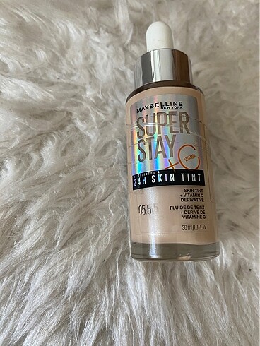 Maybelline super stay 24 H SKIN TINT