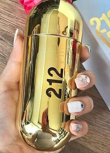 212 vip kadın parfümü