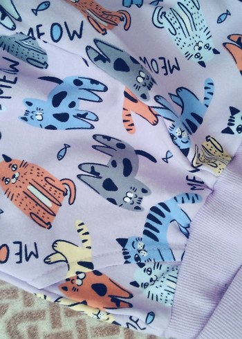 Pastel Renkli Bebek Slingi Kedili Desen - Görsel 2