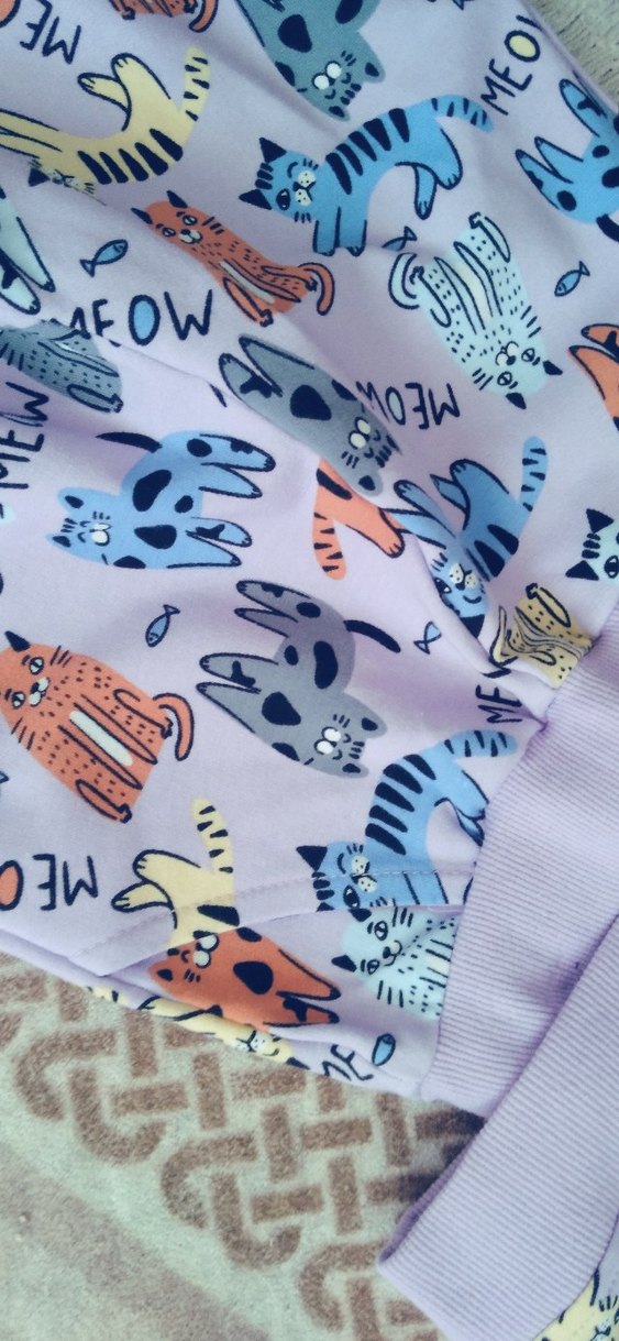 Pastel Renkli Bebek Slingi Kedili Desen - Görsel 2