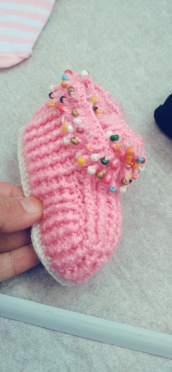 Kızlar için Renkli Nakışlı Peluş Terlik - Görsel 5