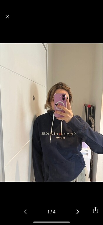 Tommy sweatshirt
