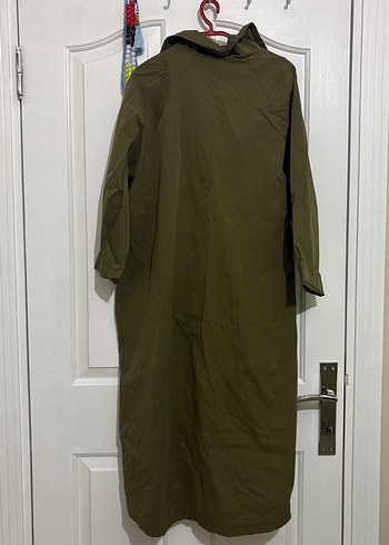 Haki Uzun Kapüşonlu Yağmurluk - Görsel 6