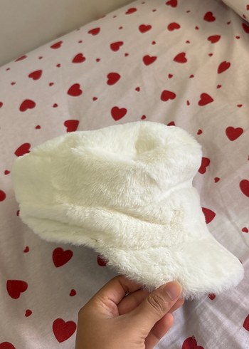 Beyaz Peluş Kadın Şapka