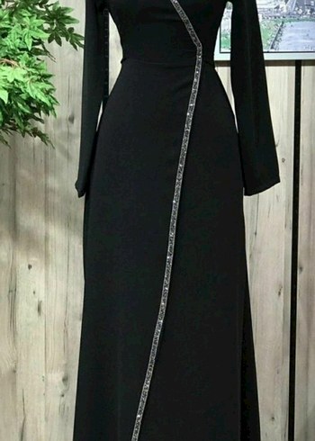 Siyah Uzun V Yaka Gotik Elbise
