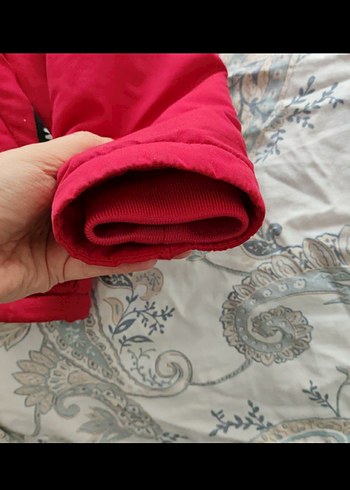 Kapüşonlu Kırmızı Erkek Çocuk Mont - Görsel 3