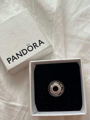 Pandora Pandora charm