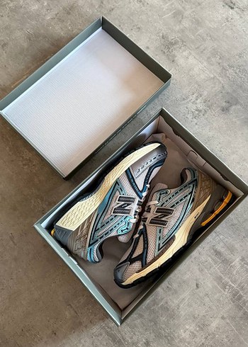43 Beden New Balance 1906A