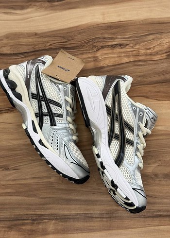 Asics Asics Beyaz Gri Spor Ayakkabı