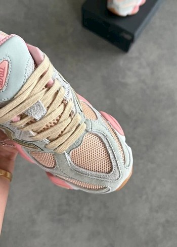 38 Beden pembe Renk New Balance 9060 x Joe Freshgood Baby Shower