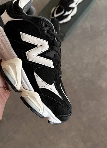 New Balance New Balance 9060 Black White