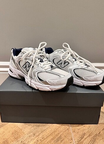 38 Beden beyaz Renk New Balance 530
