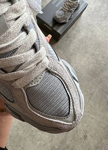 38 Beden gri Renk New Balance 9060 Triple Grey