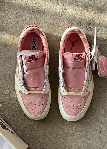 38 Beden Travis Scott x Air Jordan 1 Low OG Shy Pink