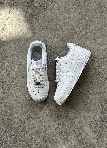 Nike Nike Air Force 1 Triple White