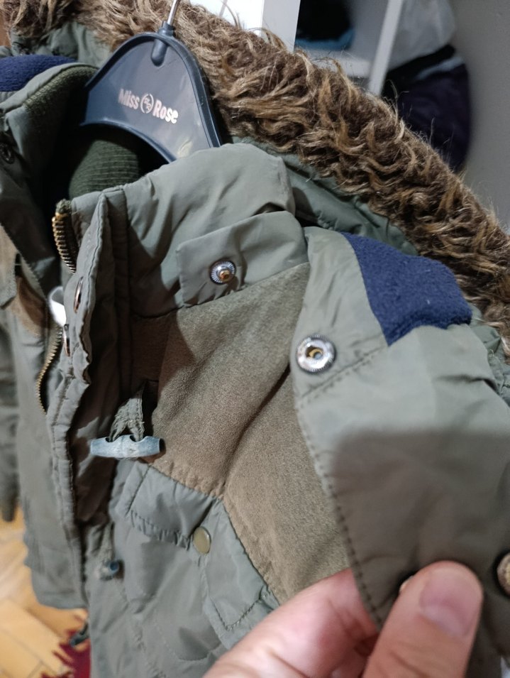 7-8 yaş Erkek Çocuk  koton marka mont l0
ç)) 9]] - Görsel 3