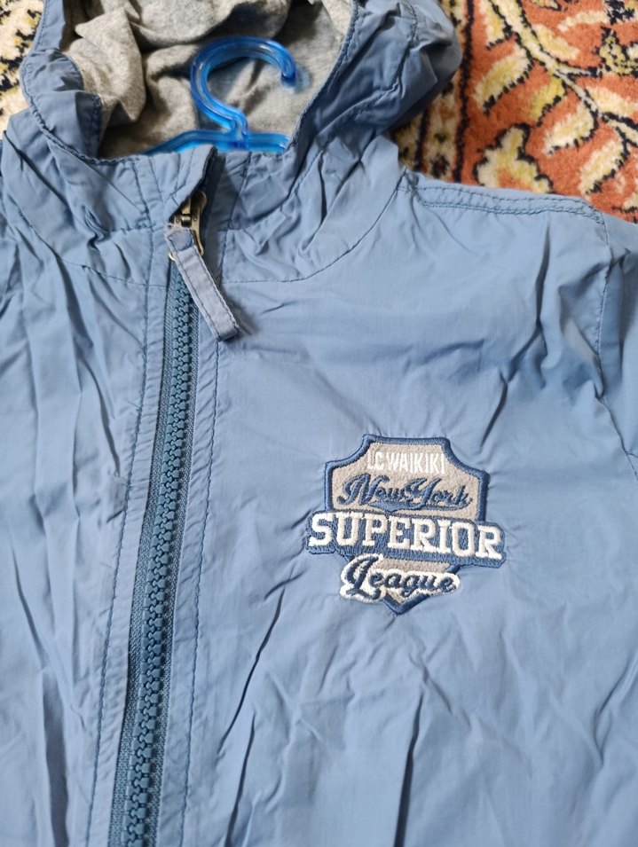 ÇOK TEMİZ 3-4 yaş Kapüşonlu Mavi Erkek Çocuk Mont - Görsel 3