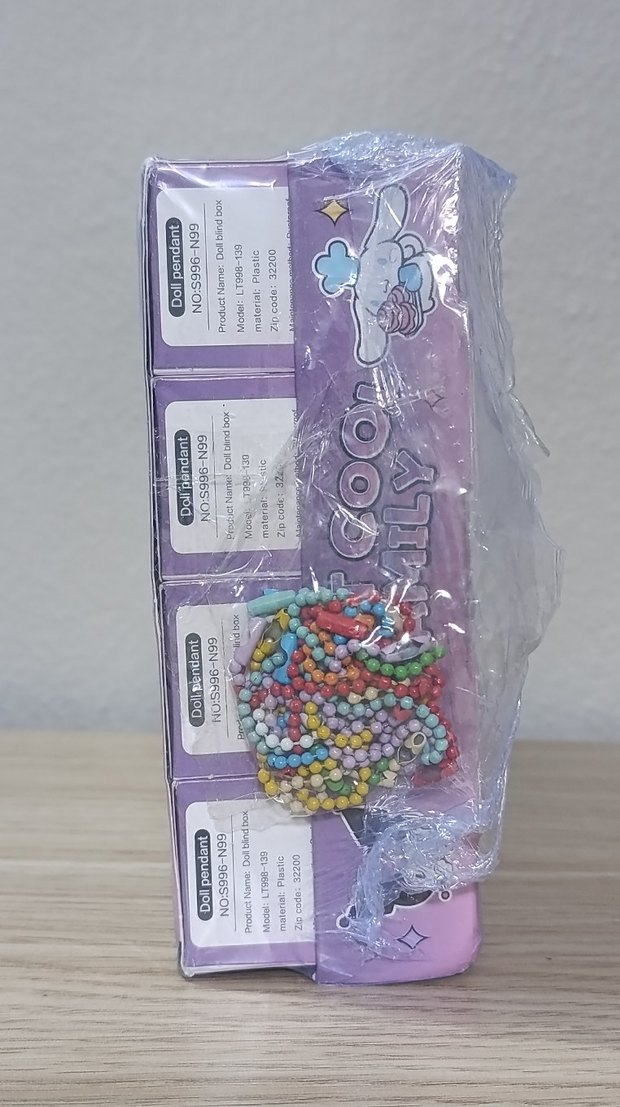 Sanrio 24 Adet Anahtarlık Figür - Görsel 3