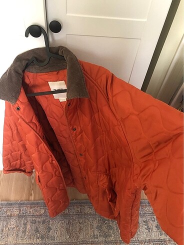 l Beden turuncu Renk Pull&Bear ceket