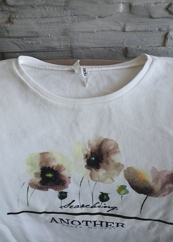 xxl Beden Beyaz Çiçek Desenli Uzun Kollu Kadın Tişörtü kazağı