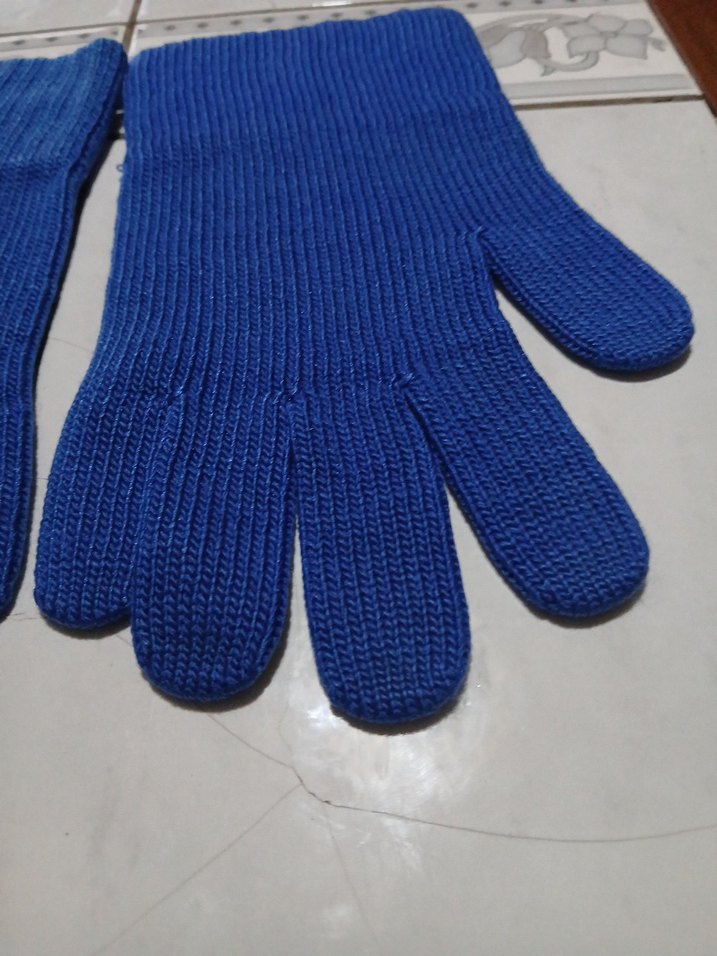 Mavi Örgü Kadın Eldiveni - Görsel 3