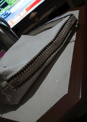 Guess Beyaz Deri Kadın Çanta - Görsel 4